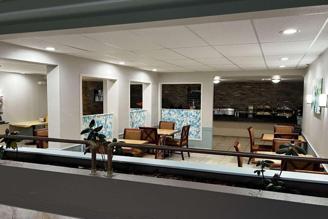 Wyndham Garden Hotel